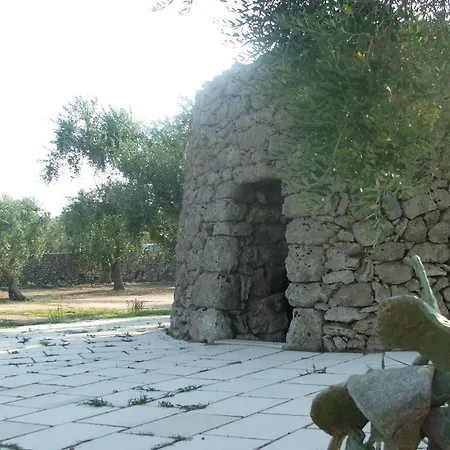 مزرعة للإقامة Masseria Montevergine *