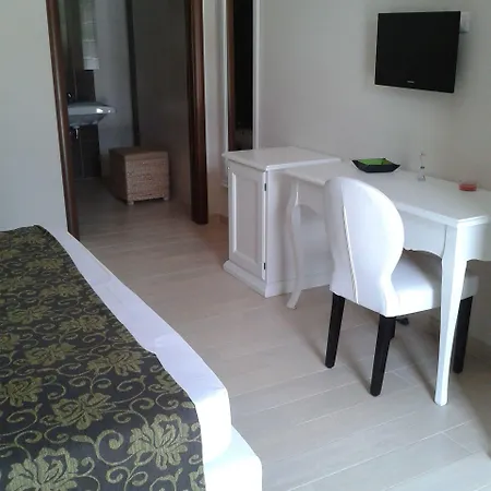 مزرعة للإقامة Masseria Montevergine