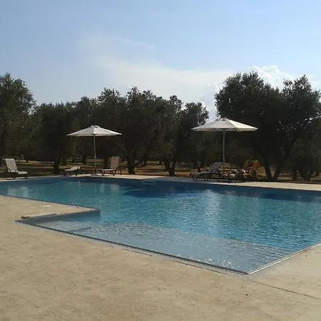 مزرعة للإقامة Masseria Montevergine *
