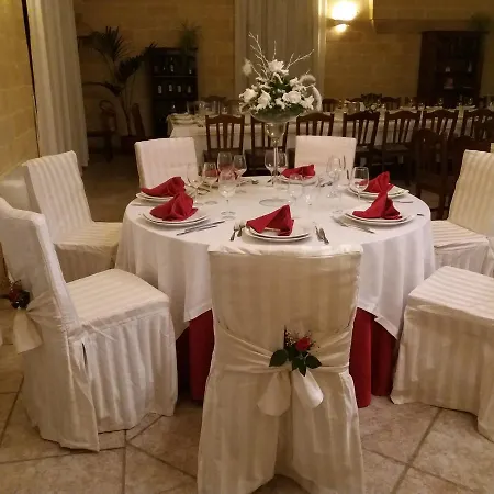 مزرعة للإقامة Masseria Montevergine أوترانتو